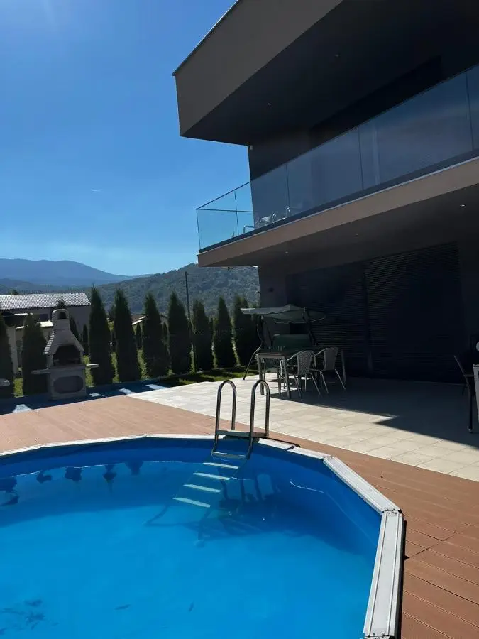 Lohovo Villa Bukva