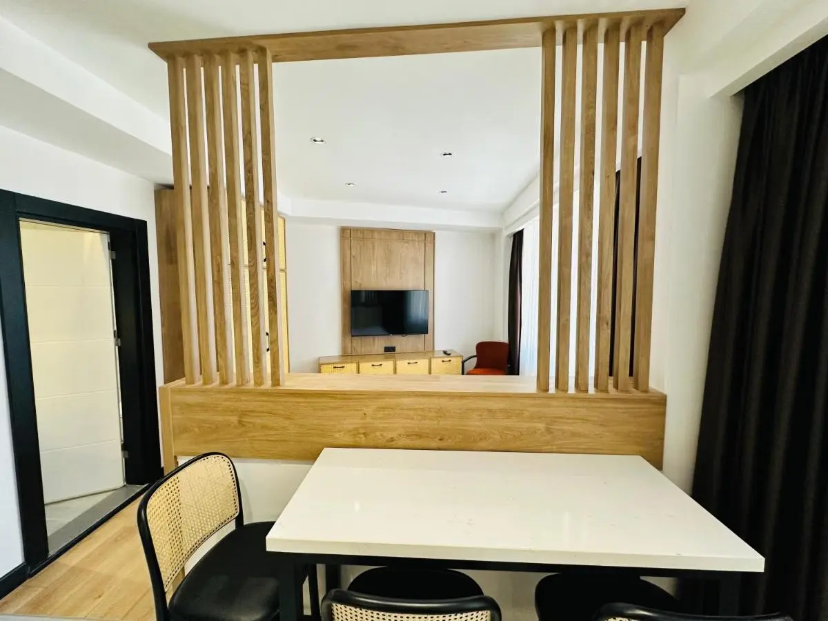 Rose Point Residence
