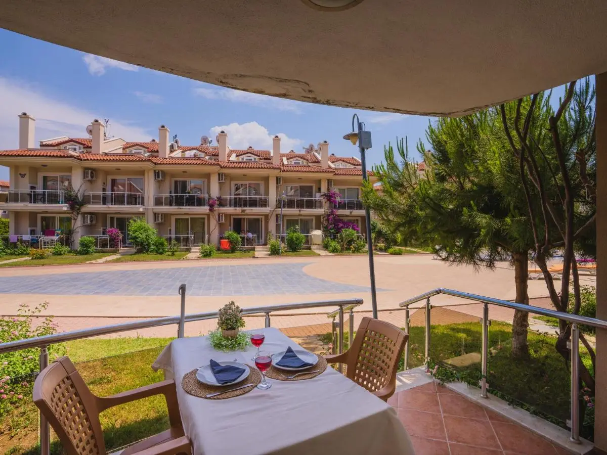 Sunset Beach Club Aqua Lettings