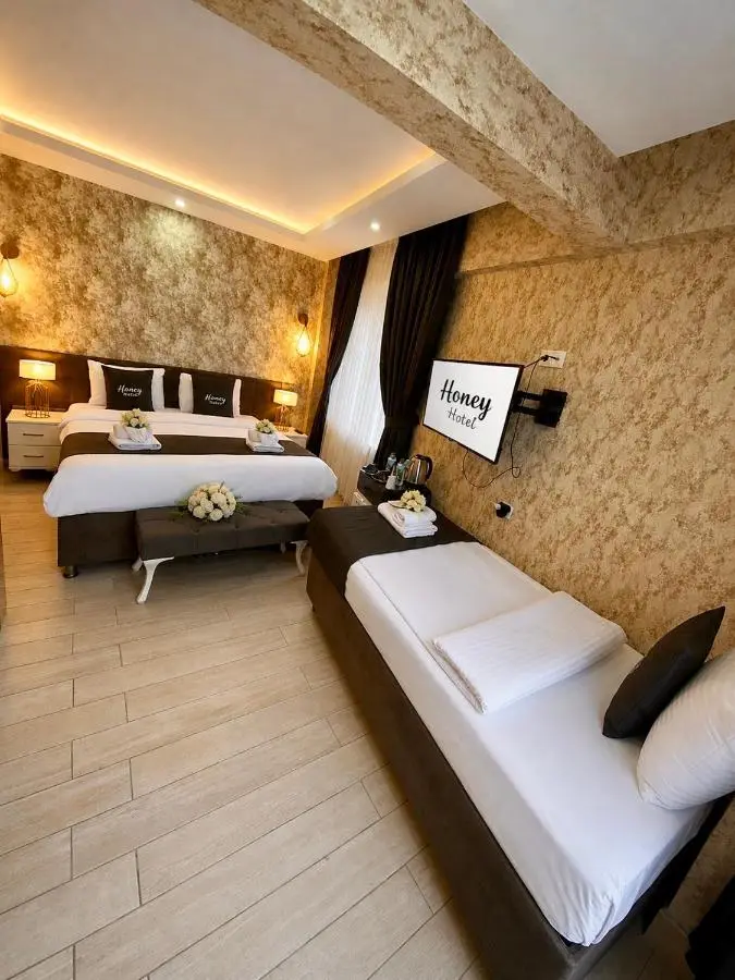 Honey Hotel