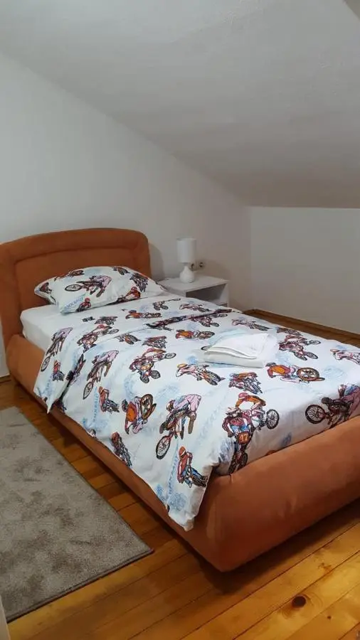 Apartman "EM"