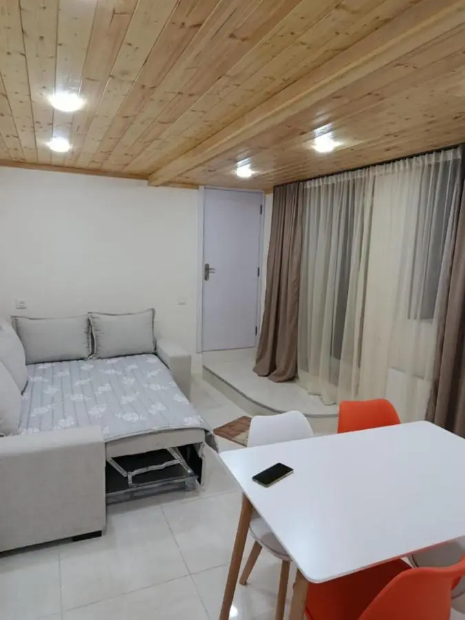 Guesthouse Zeinabi