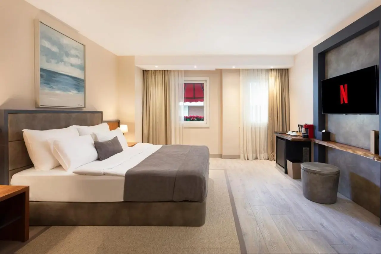 İzz Hotel Koşuyolu