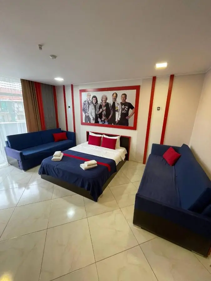 Rock Hotel First Line