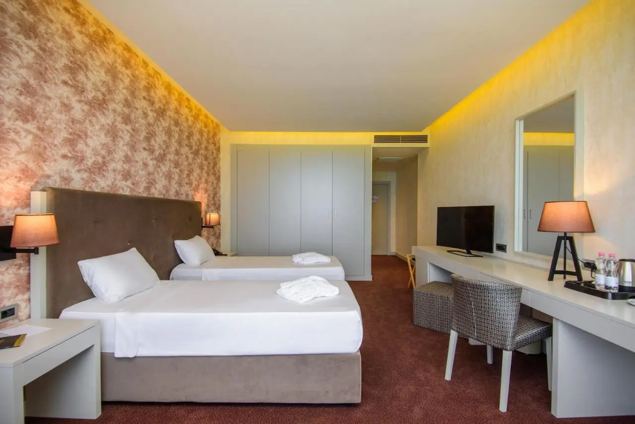The Grand Gloria Hotel