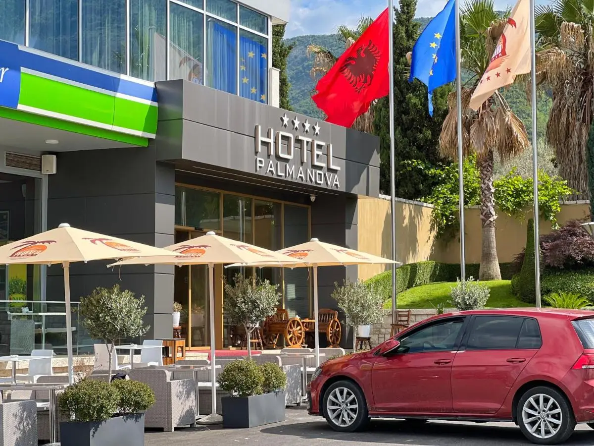 PalmaNova Resort