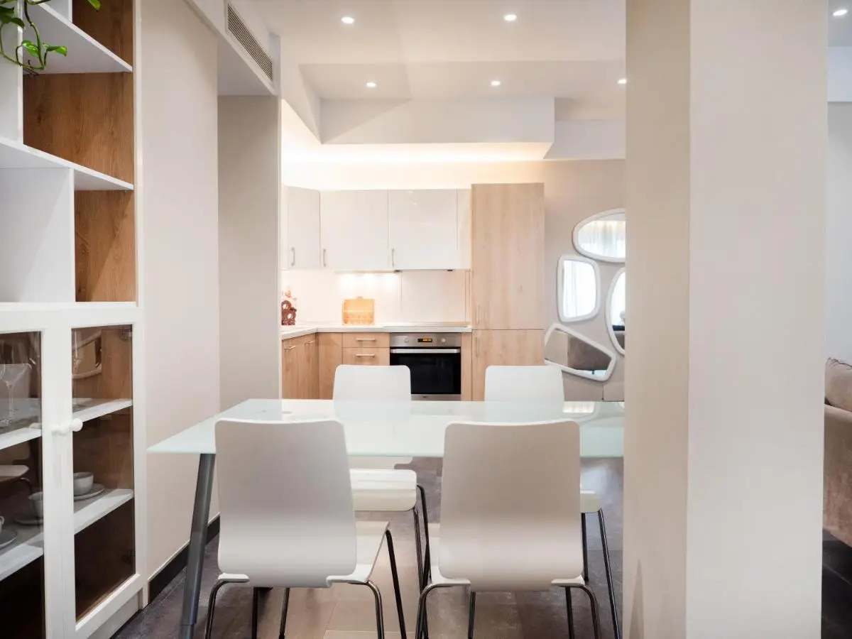 Lake Drive Rooms&Apartments