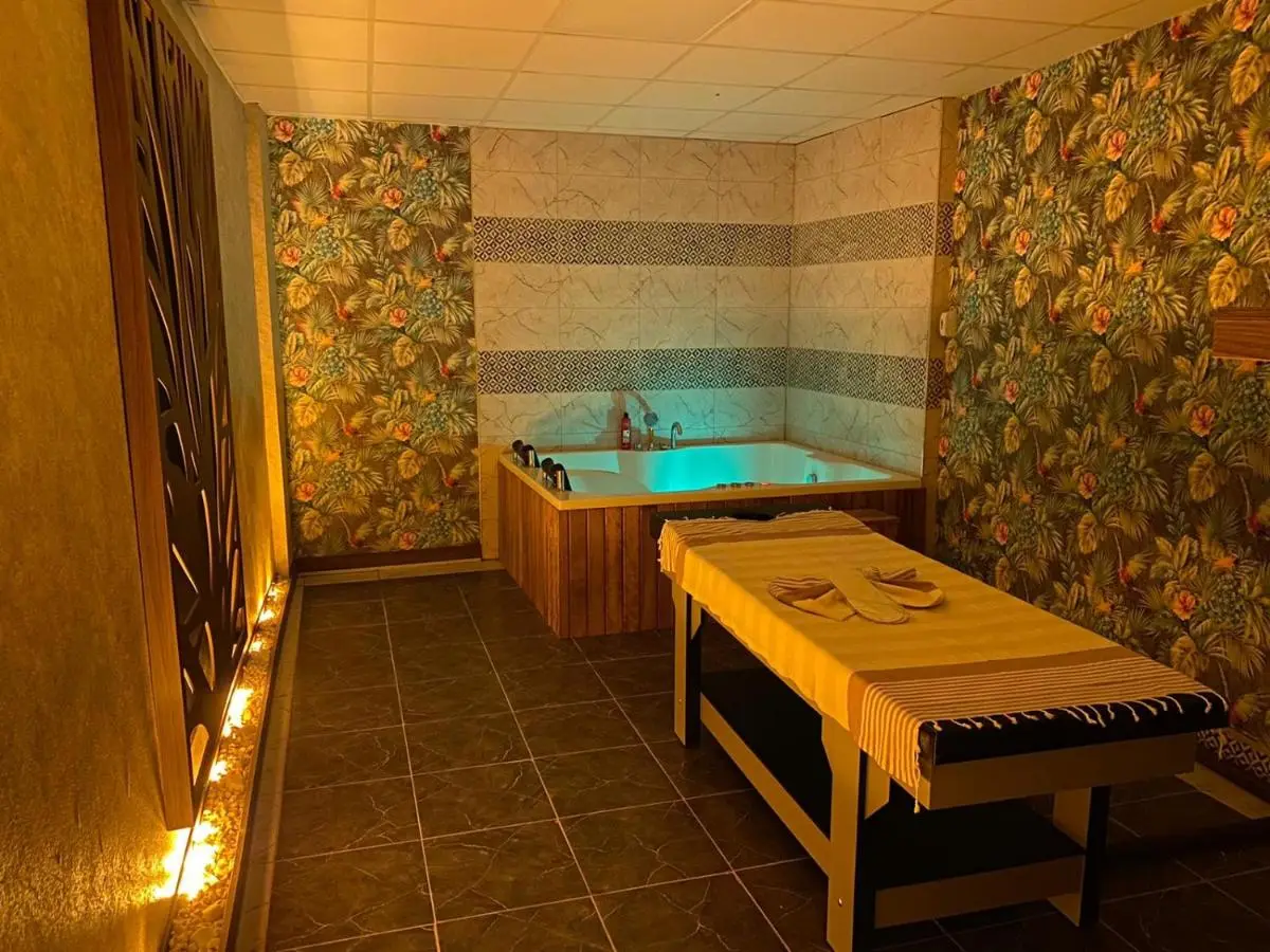 Royal İnci Hotel