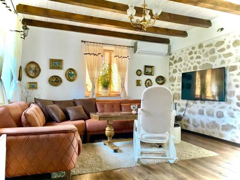 Silent Village Villa with Swimming Pool