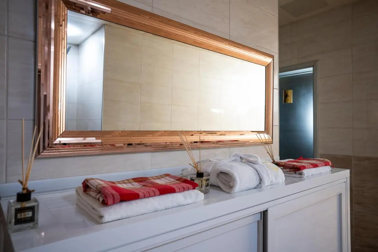Mari Suites Hotel