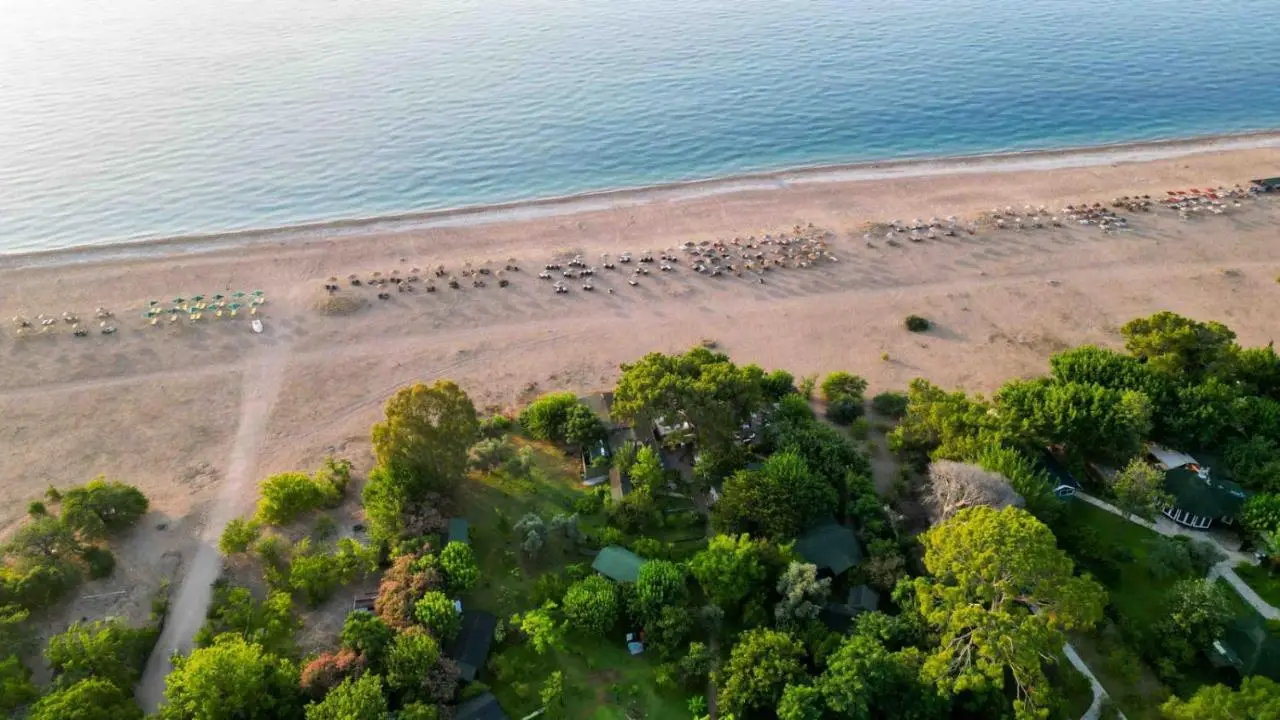 Etenna Beach Bungalows