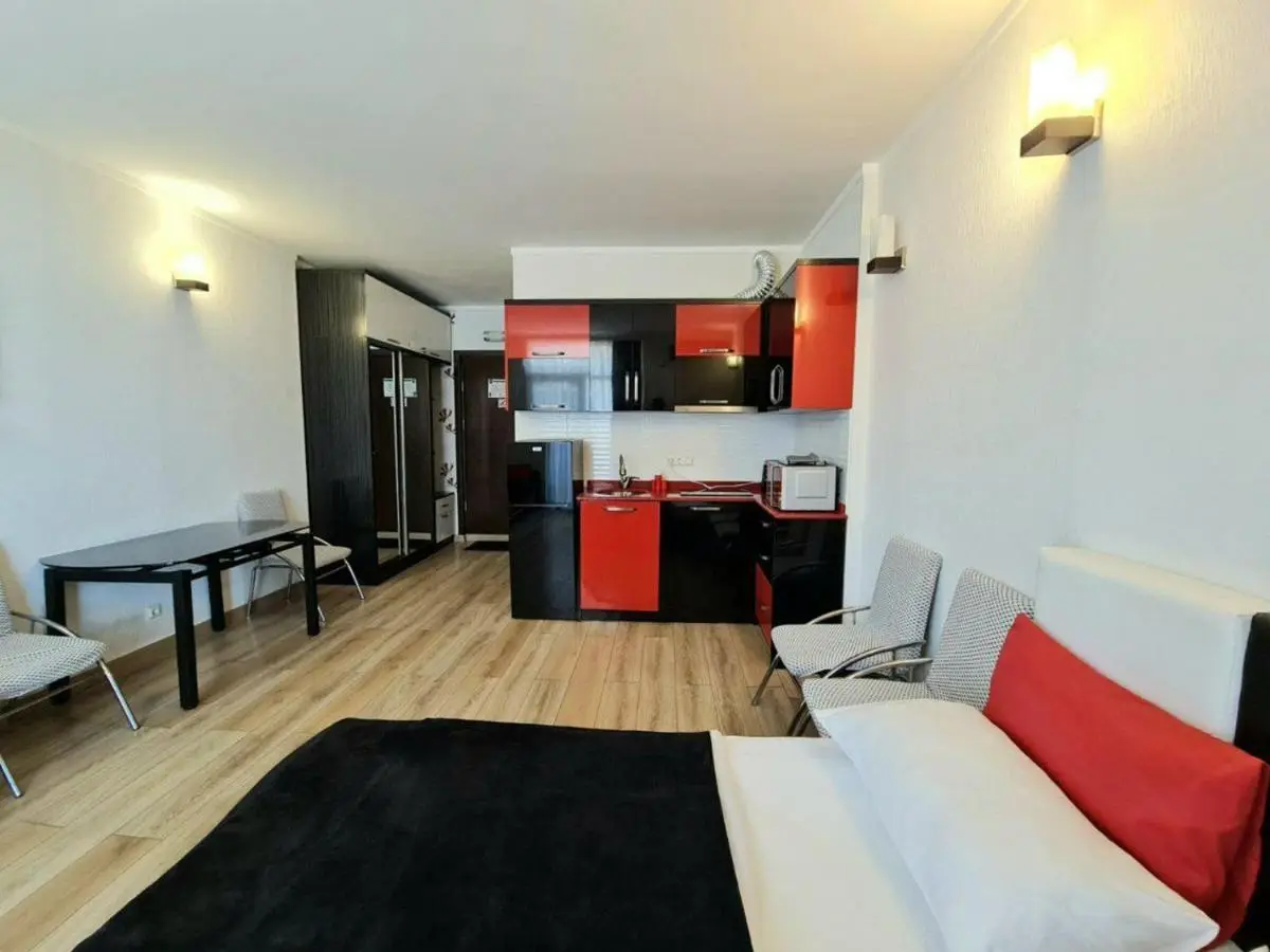 D&D Sea View First Line Apartments