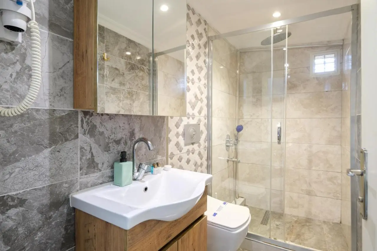 Loren Hotel&Suites