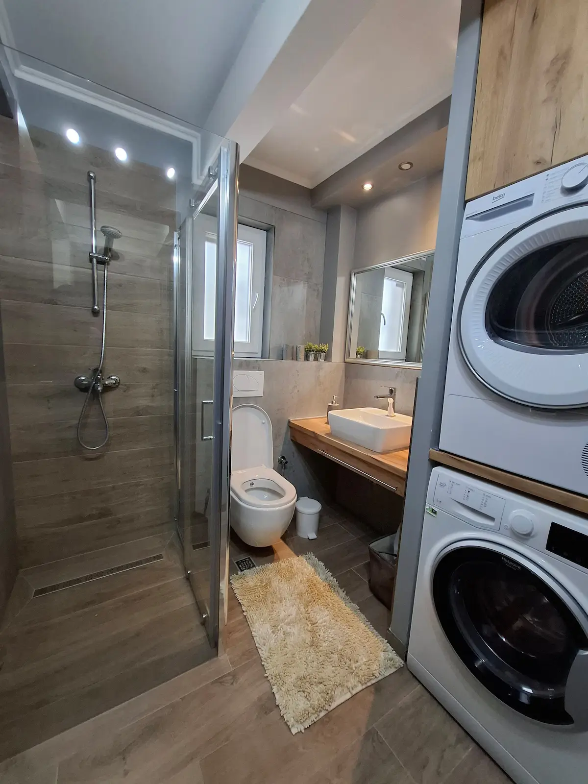 Charming 3-Bedroom House in the Heart of Old Town