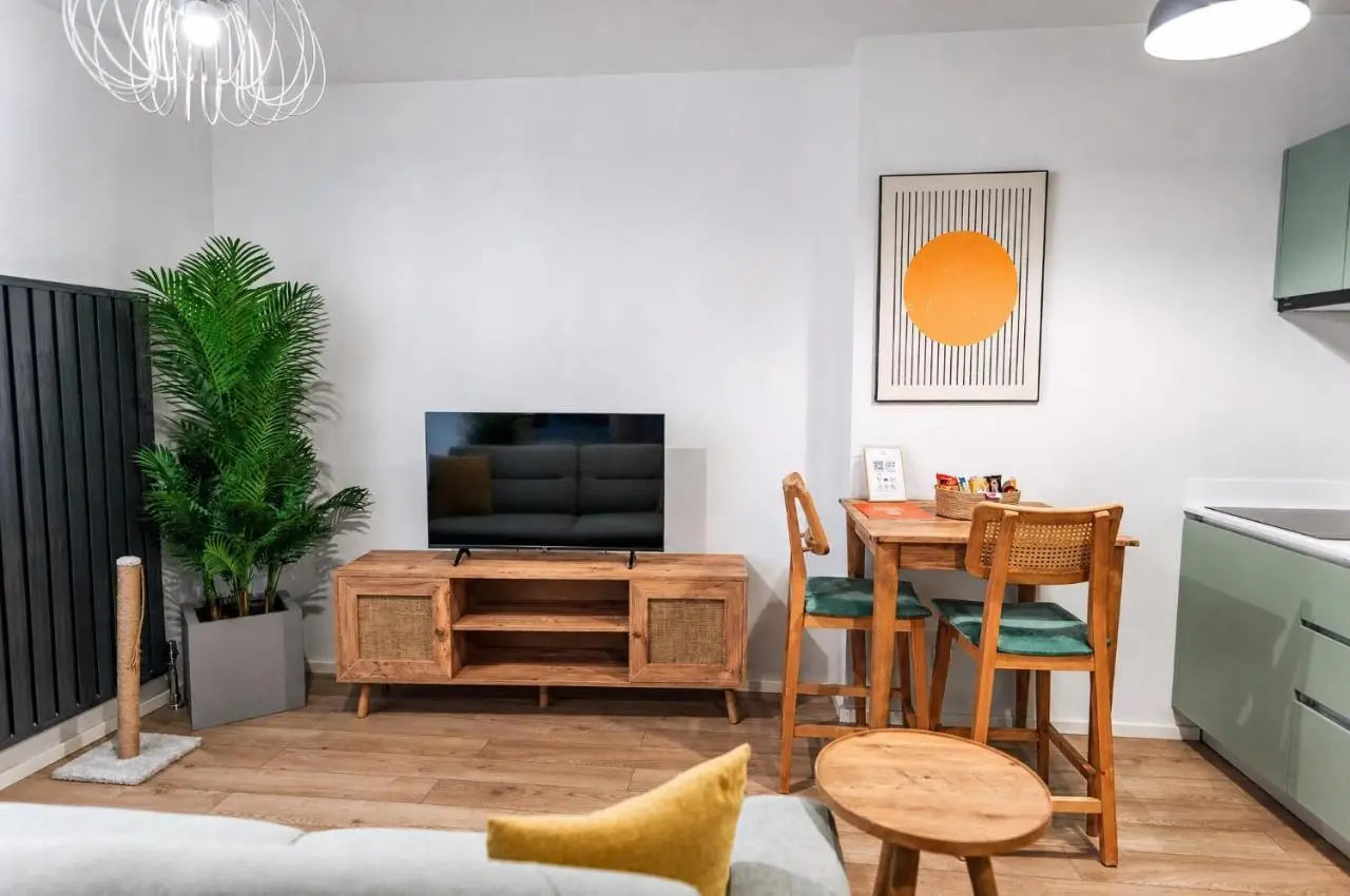 Bird Nest Suites