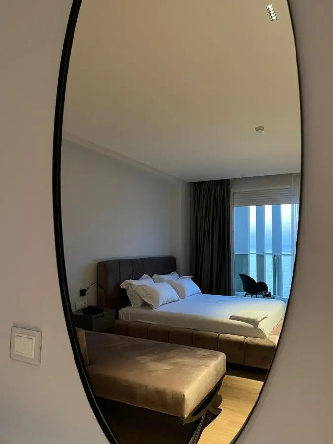 Grand Mirage