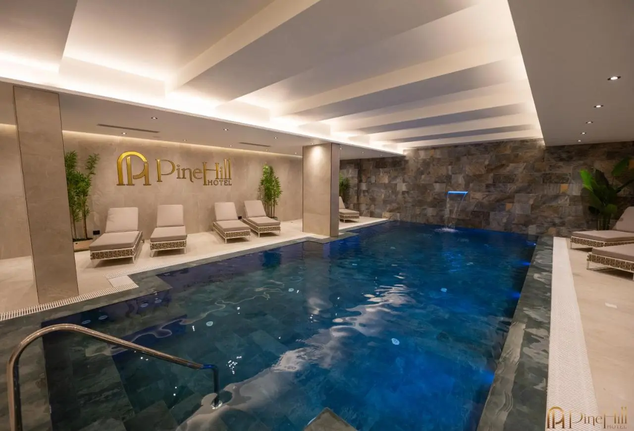 PineHill Hotel, Restaurant , Pool & Spa - RAZEM