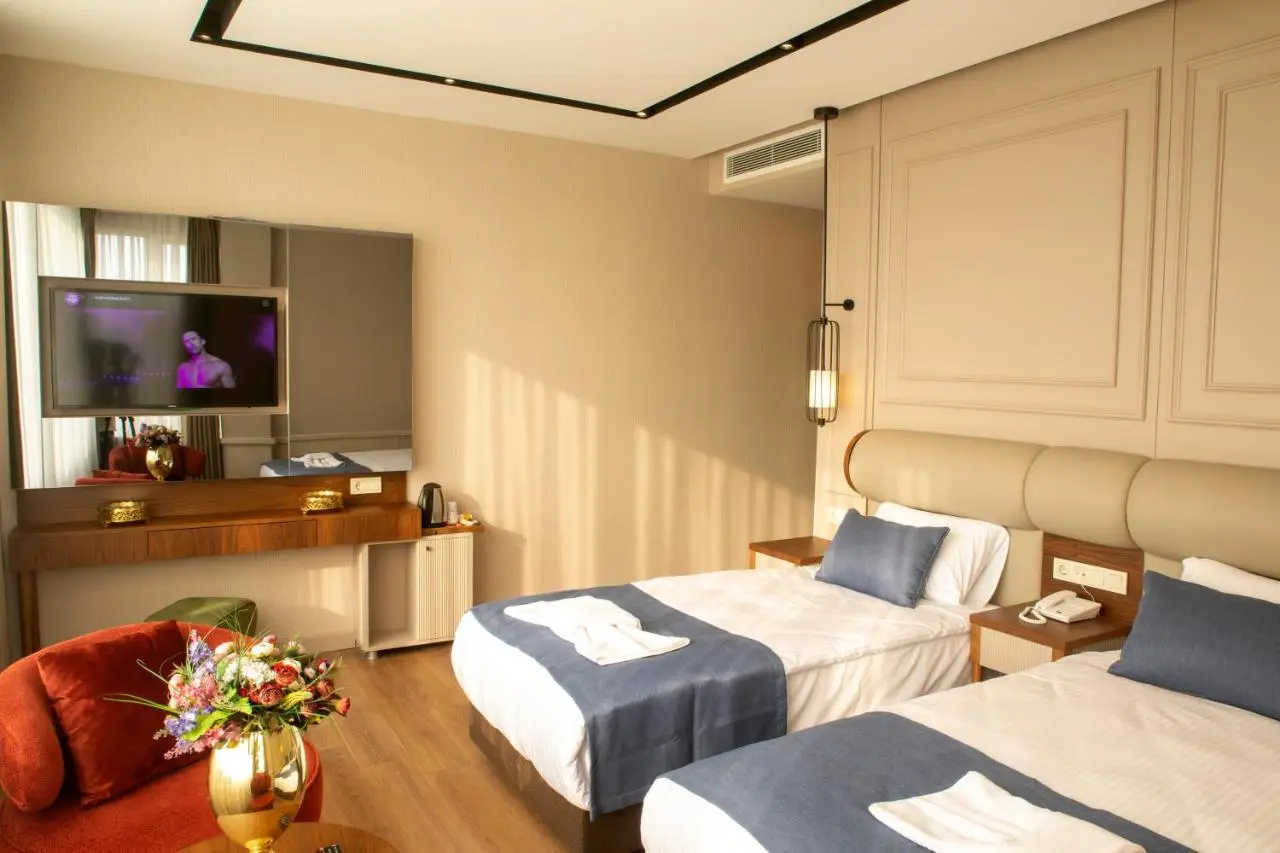 Martinenz Hotel Old City
