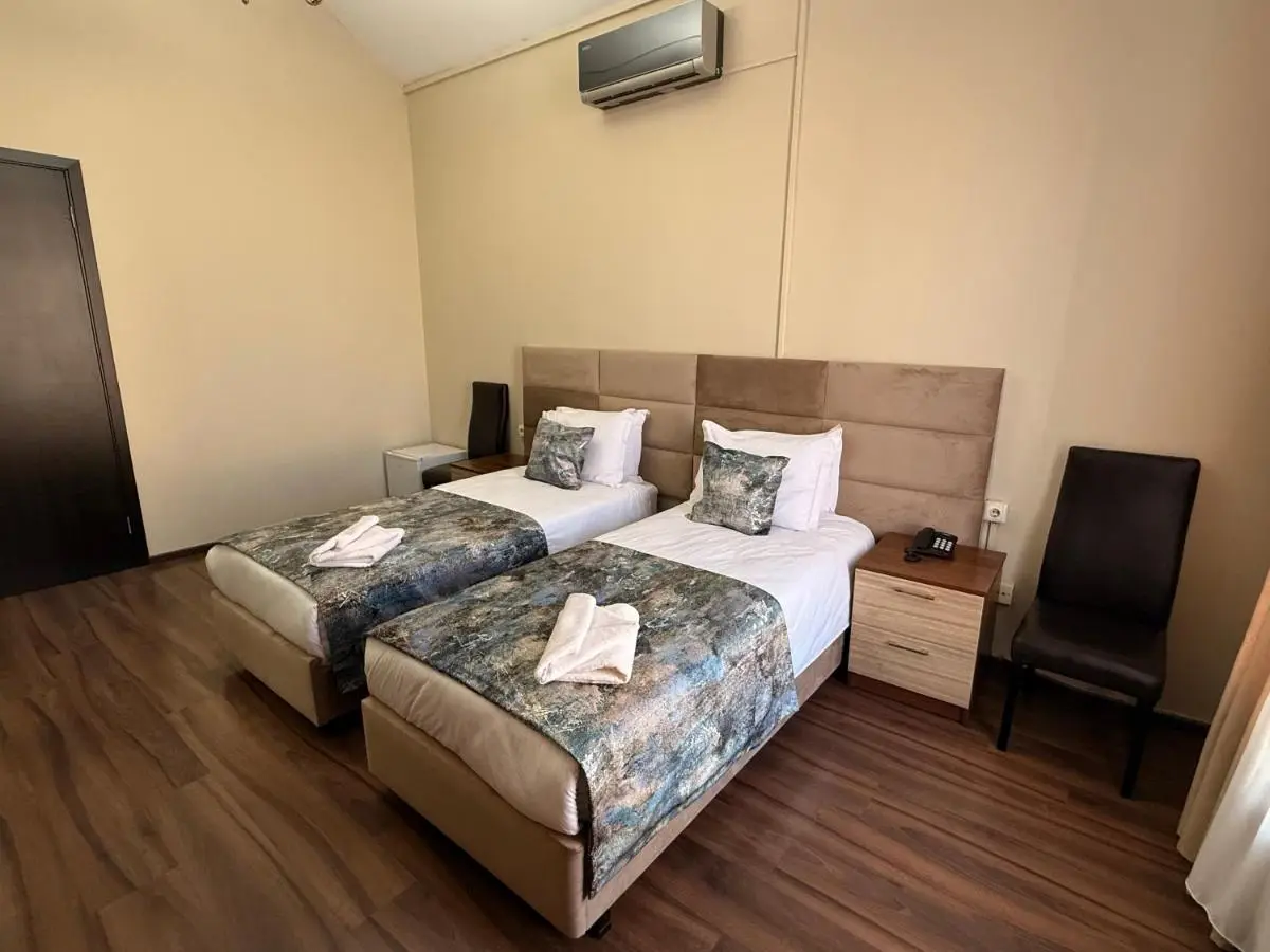 Liva Hotel