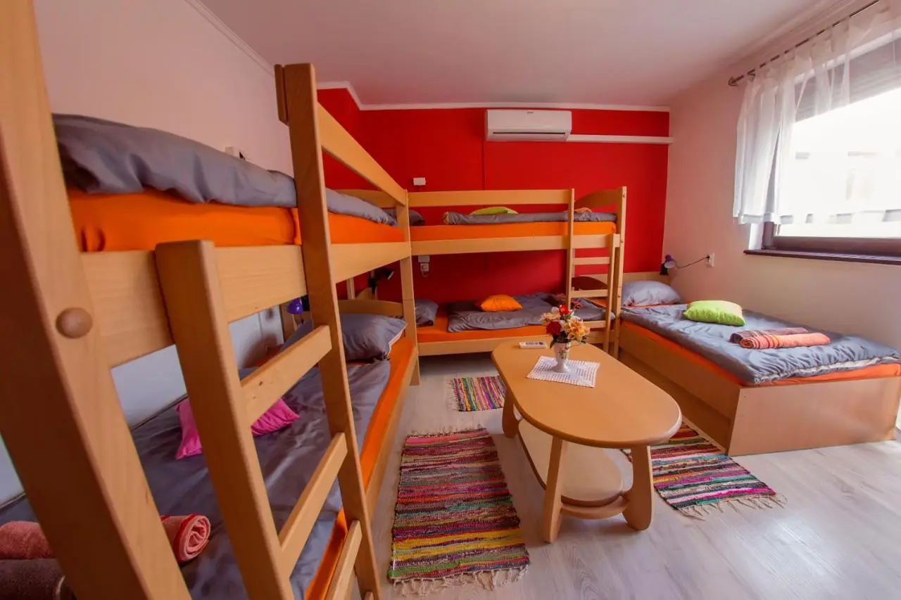 Hostel Adi