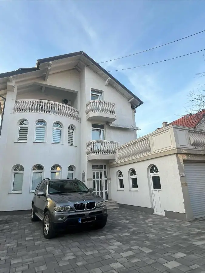 Dudex Apartment