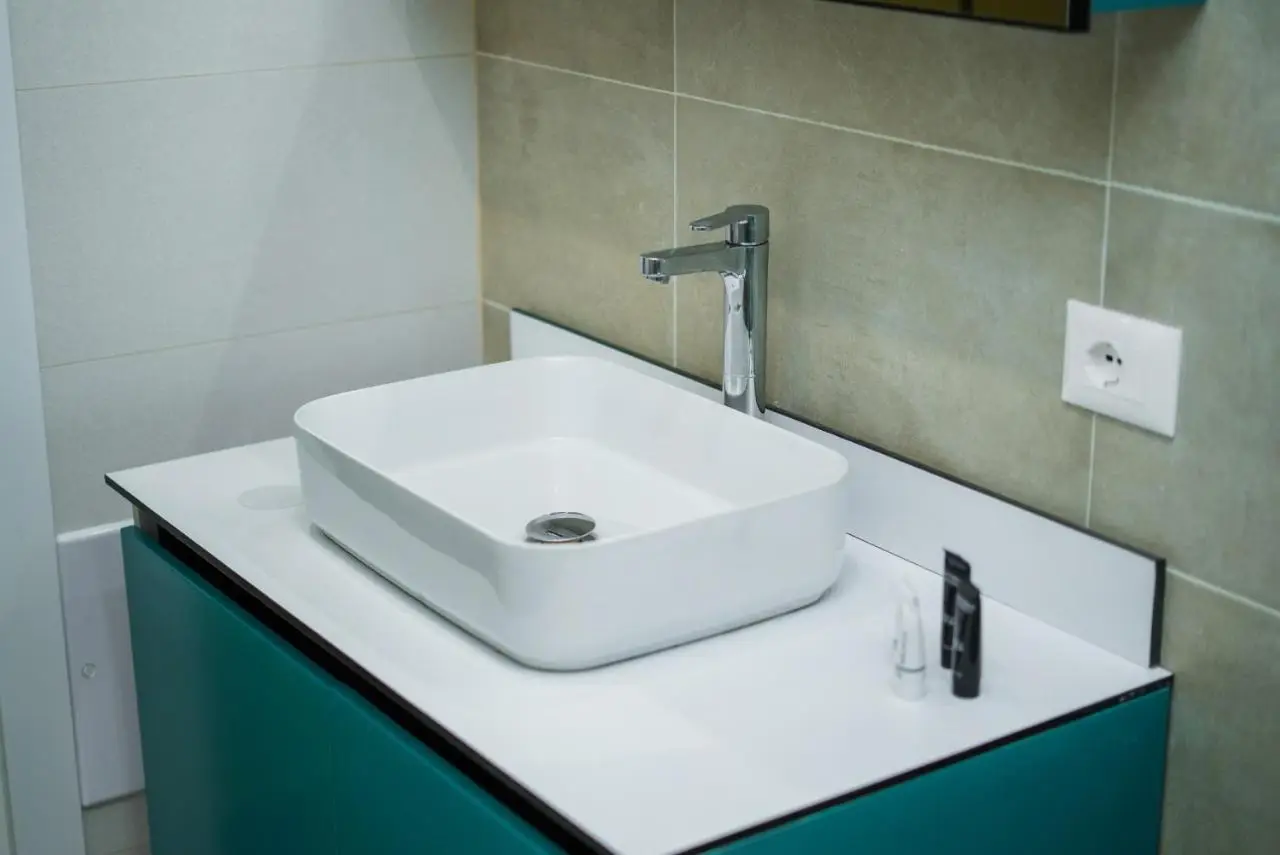 Home Select Tirana 6