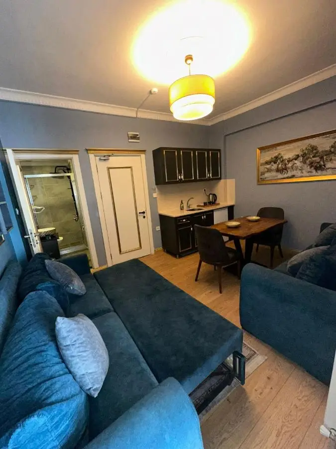 Grand Moon Hotel Suites