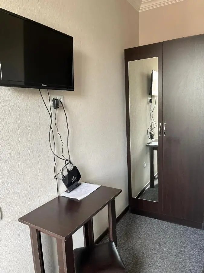Hotel Eight