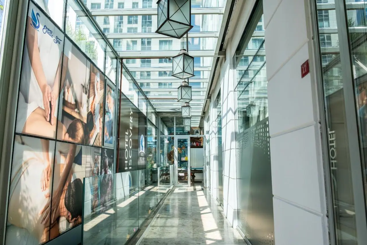 Discovery Hotel