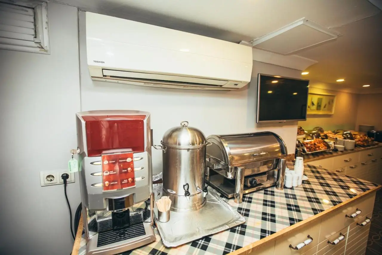 Just Inn Hotel