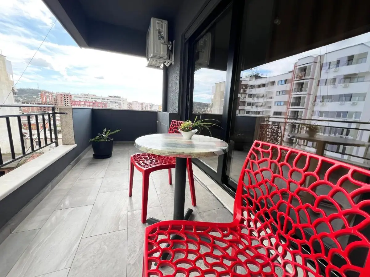 B2 Apartment
