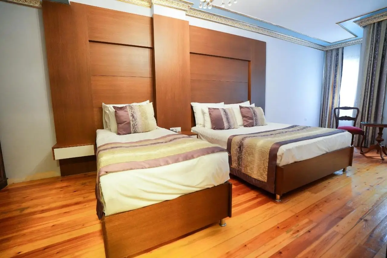 Seven Hills Boutique Hotel