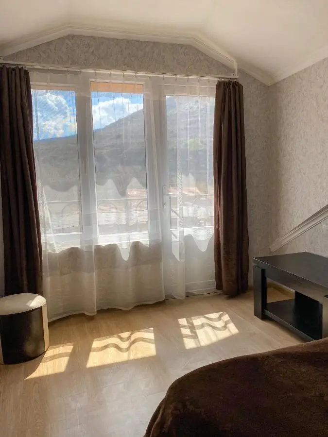 Guest House IBERIA