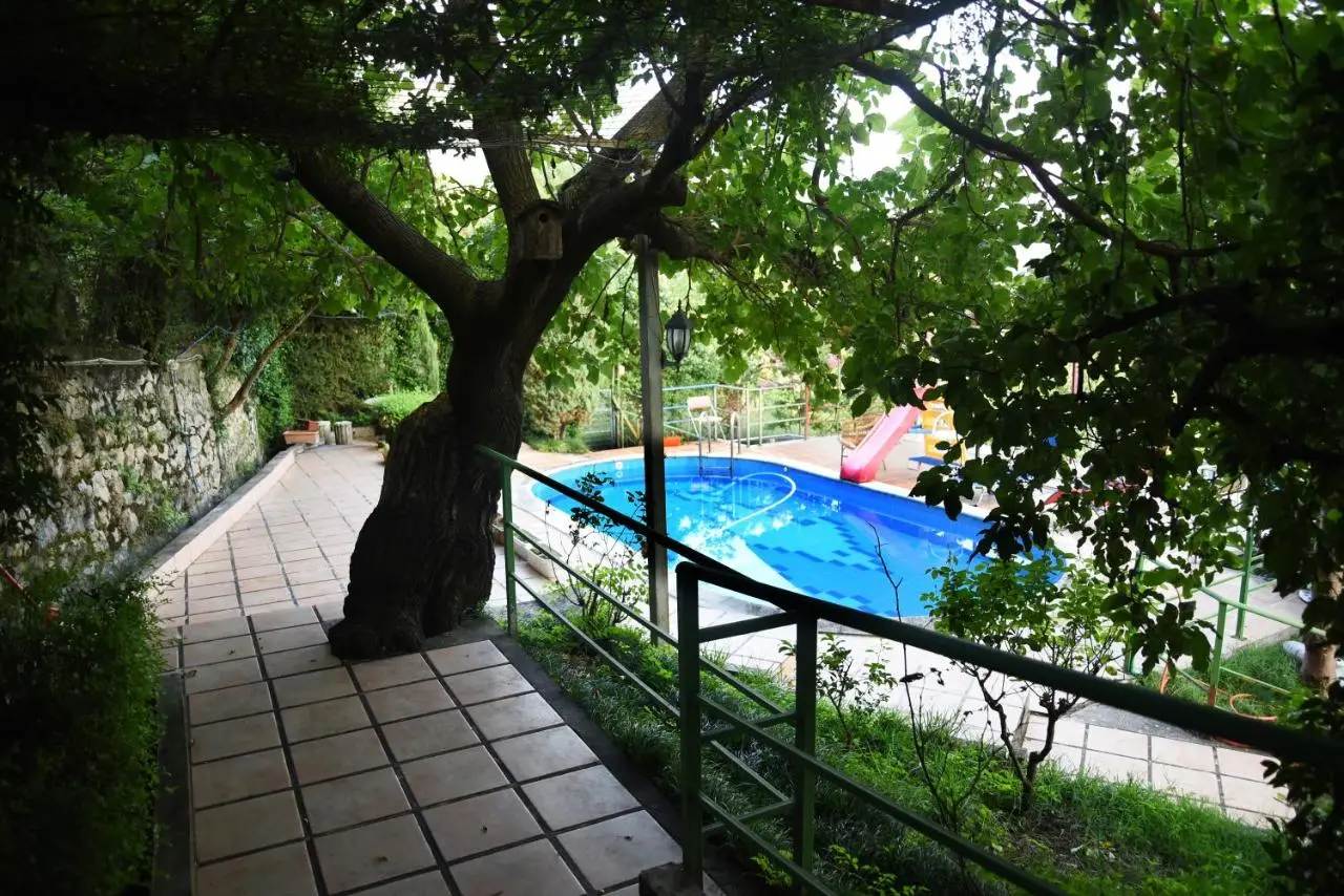 #IoniaHouse Surrel Villa