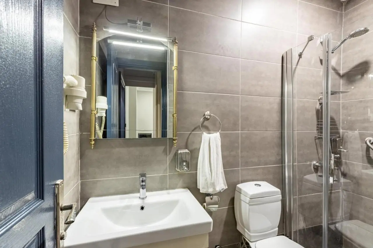 Ganbaru Tours - Flats in Galata