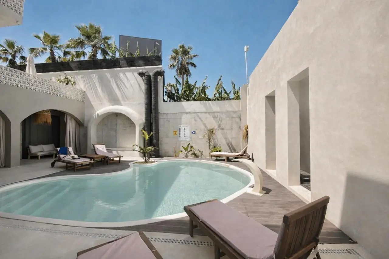 No908 Sunset HOTEL