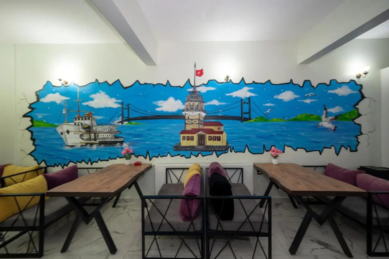 XALİLA HOSTEL & CAFE, MEN's ROOM, BEST IN ISTANBUL ,