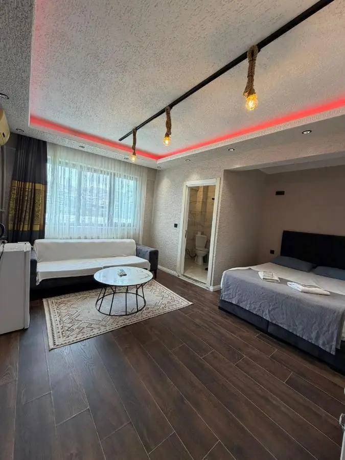 KRAL GRAND OTEl