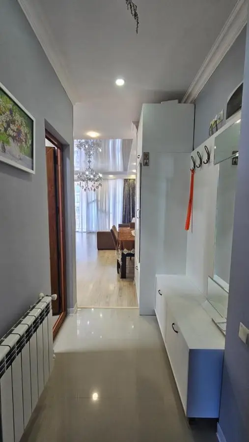 APARTMENT 7