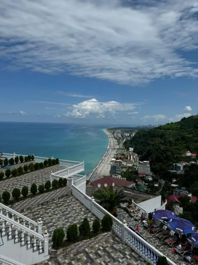 Zura palace