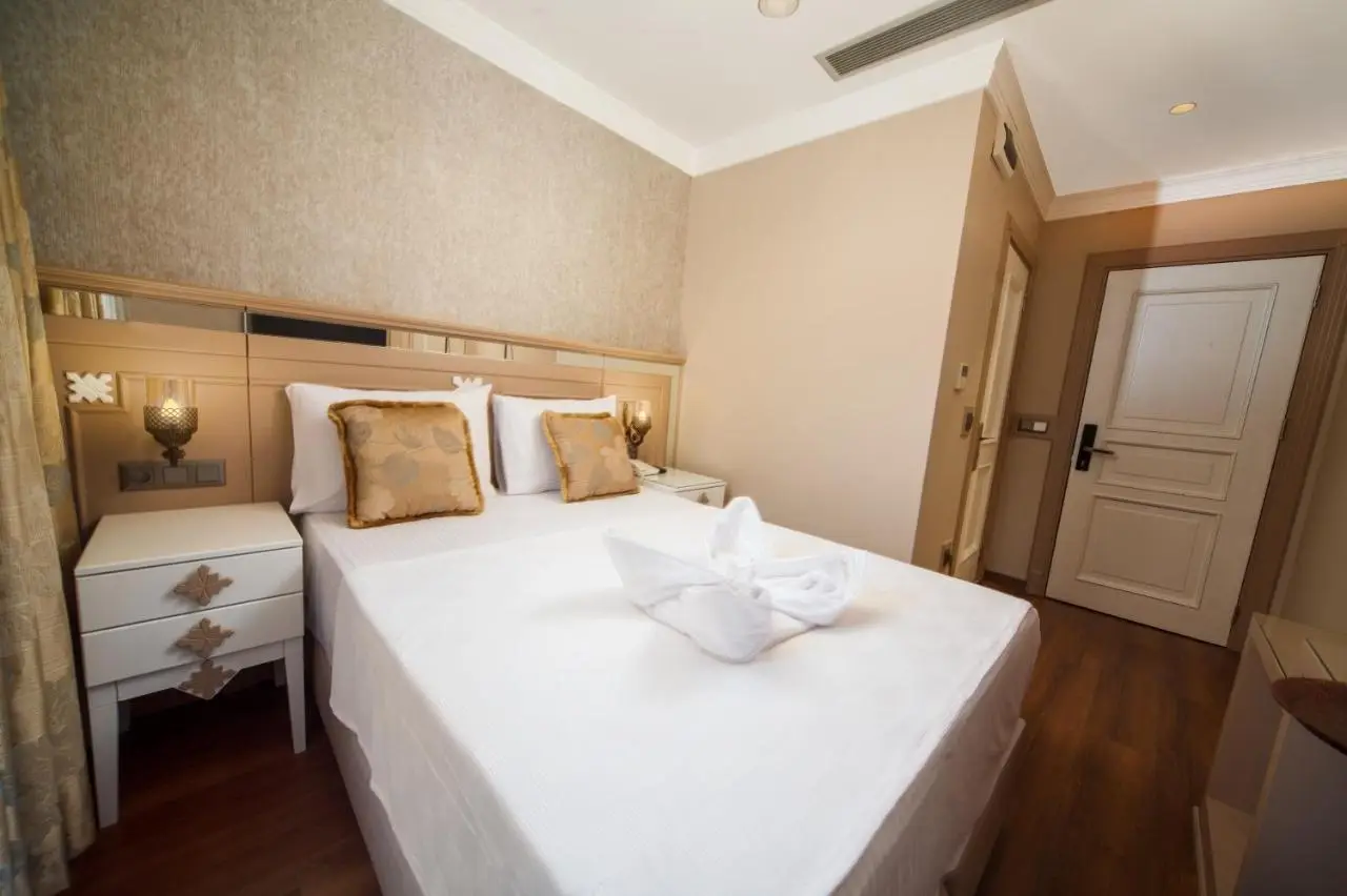 Istanbul Old City Beyazid Belmond Hotel