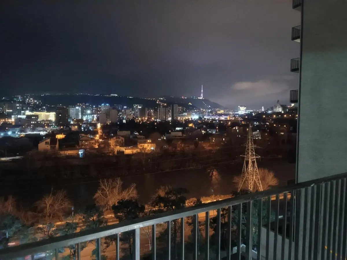 Urban Loft Tbilisi-3BR Industrial Loft with View