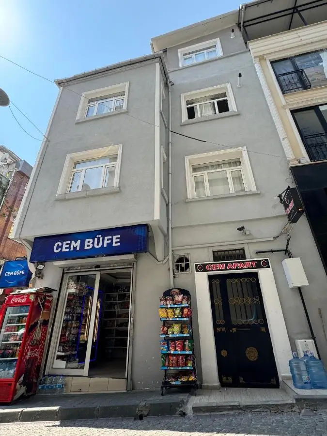 CEM Apart