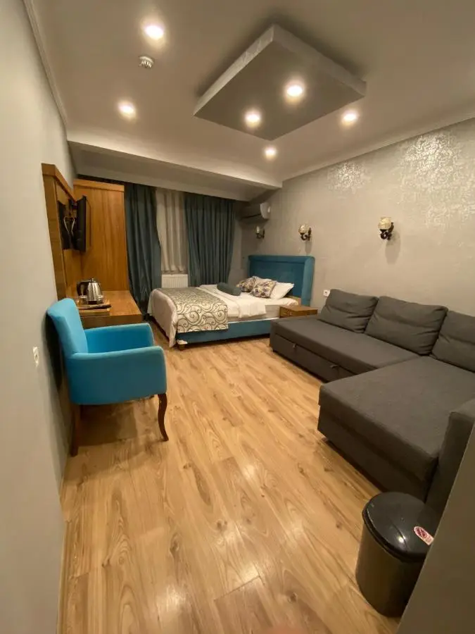 Riverland Suites Apart Hotel