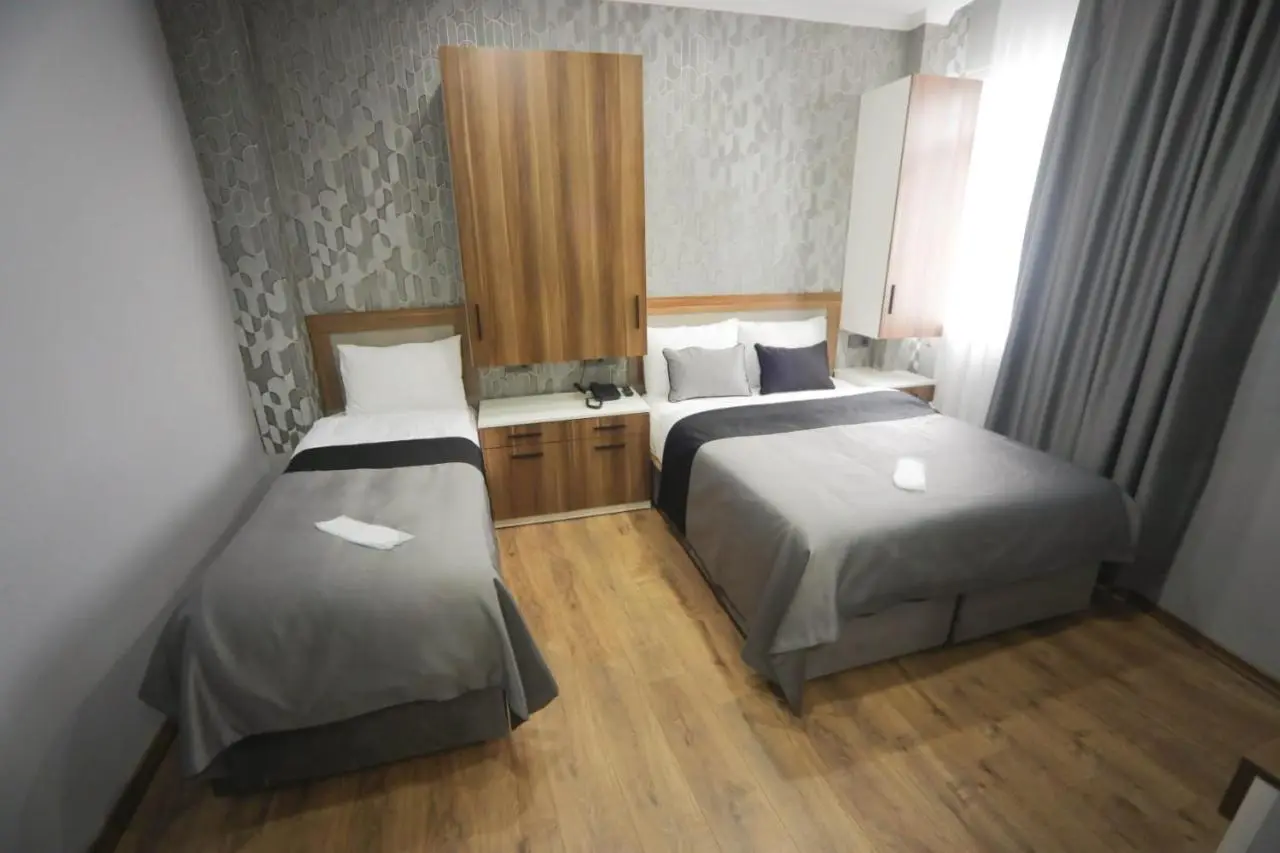 Yuvam Vari Hotel