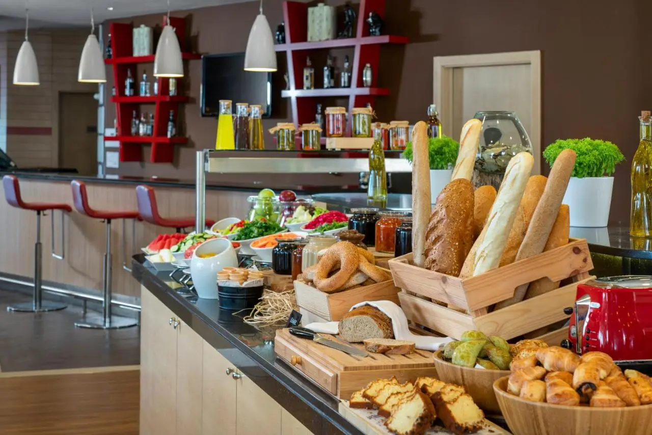 ibis Adana