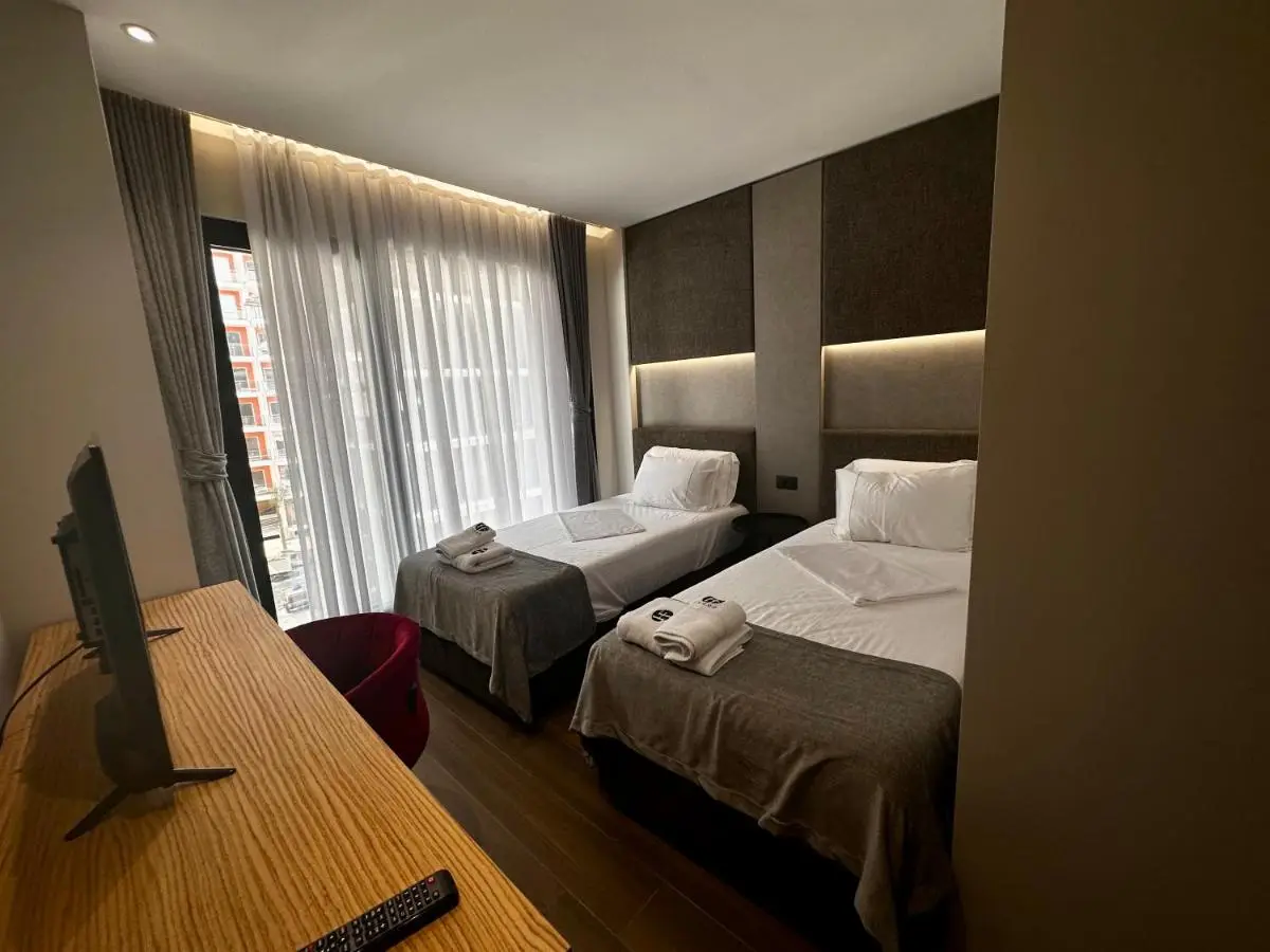 Frojd Kune Resort & Beach Hotel