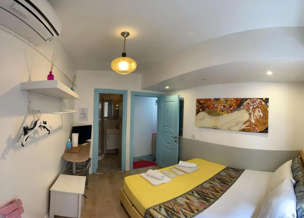 Rodin Hostel