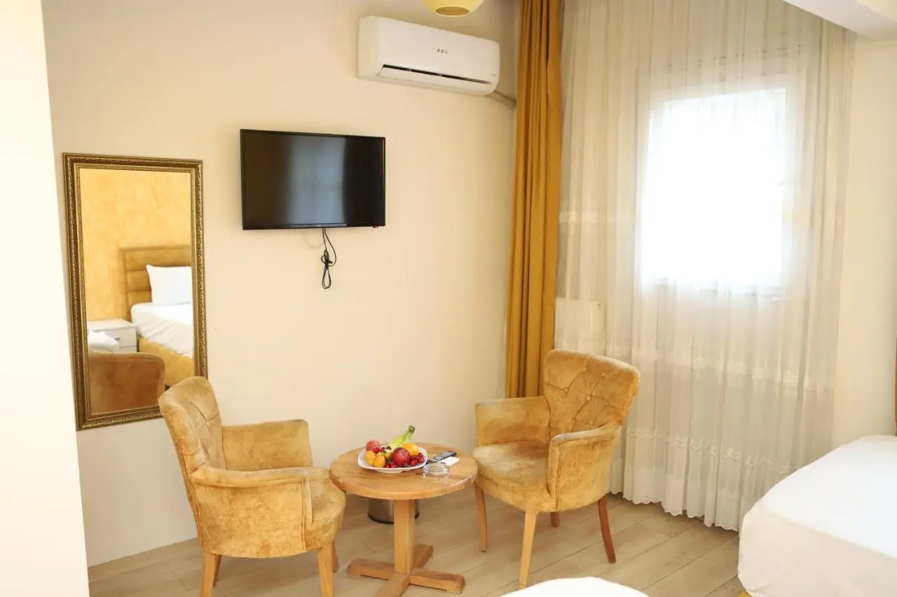 AVRASYAQUEEN HOTEL