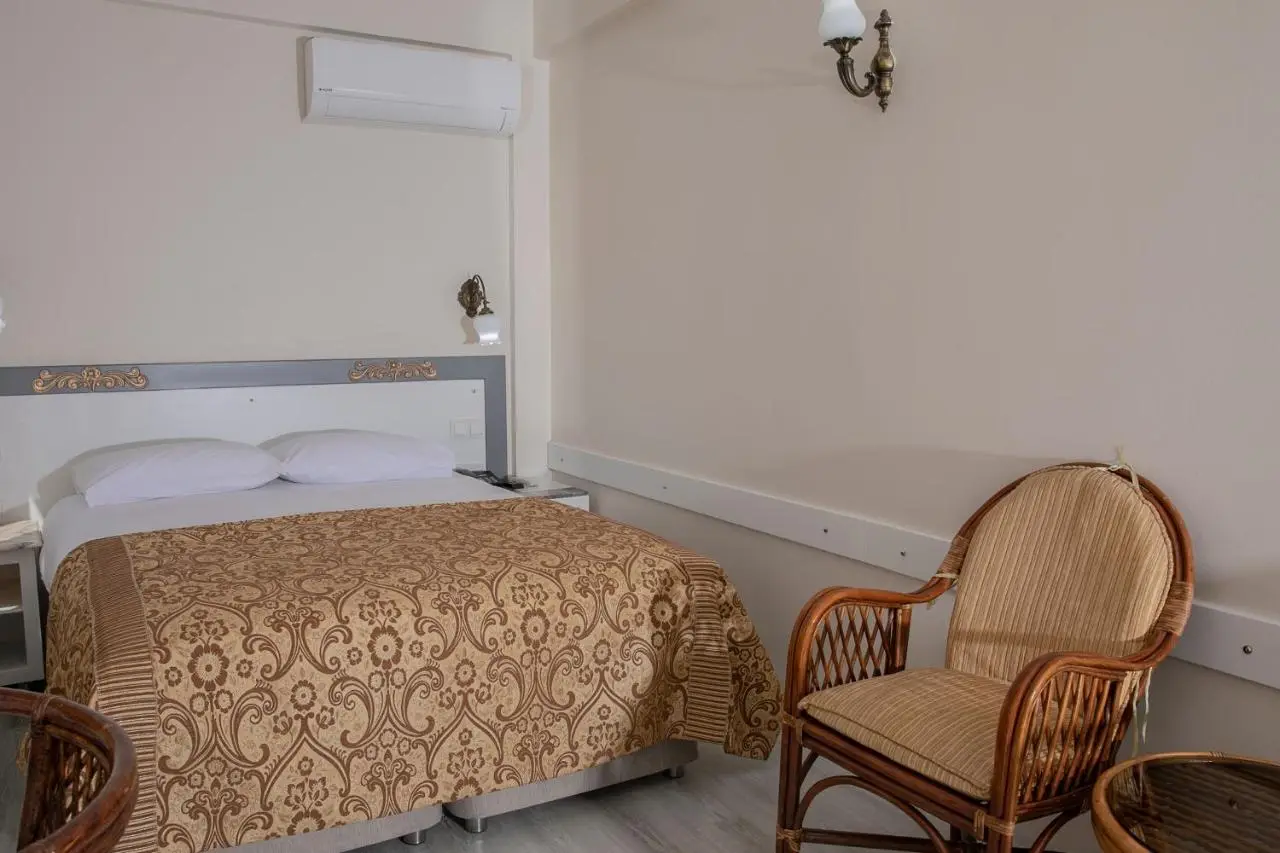 Hali Hotel